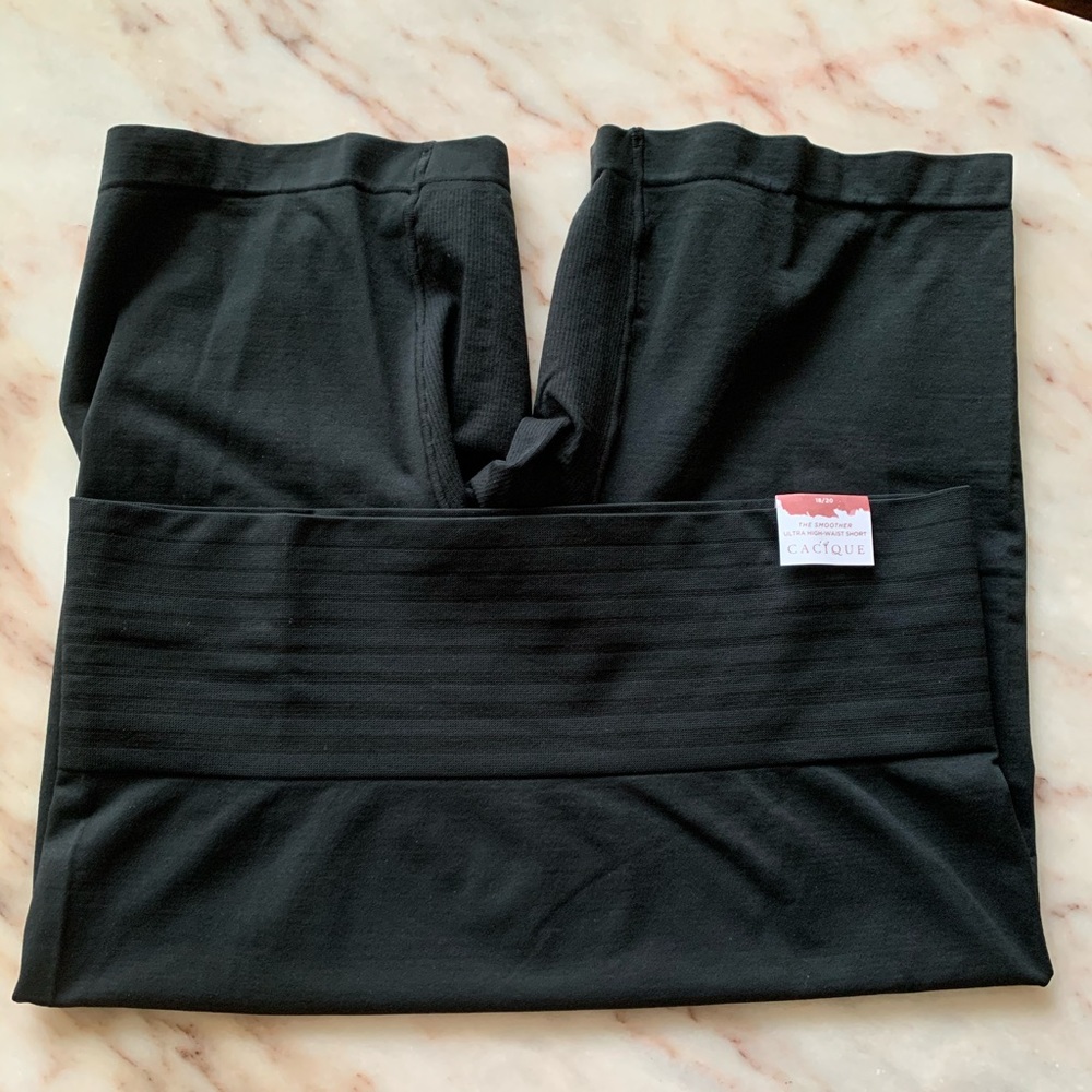 (NWT)_The Smoother Short_18/20_Lane Bryant_Get 2!!